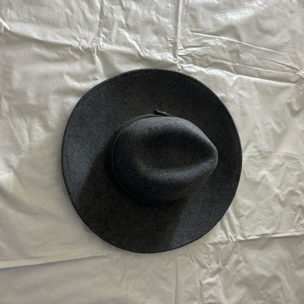Loft 100% Wool Hat in Gray NWT